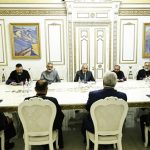 Поддержавшие Пашиняна священнослужители призывают не бояться атак и не отступать